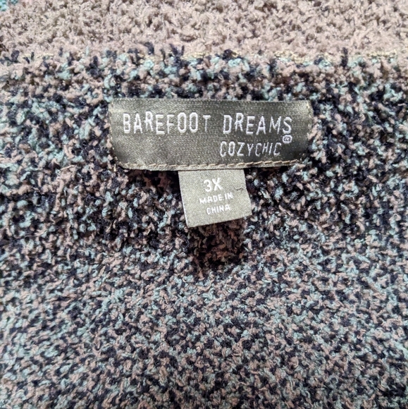 Barefoot Dreams CozyChic Green Camoflauge Sweater - Picture 6 of 6